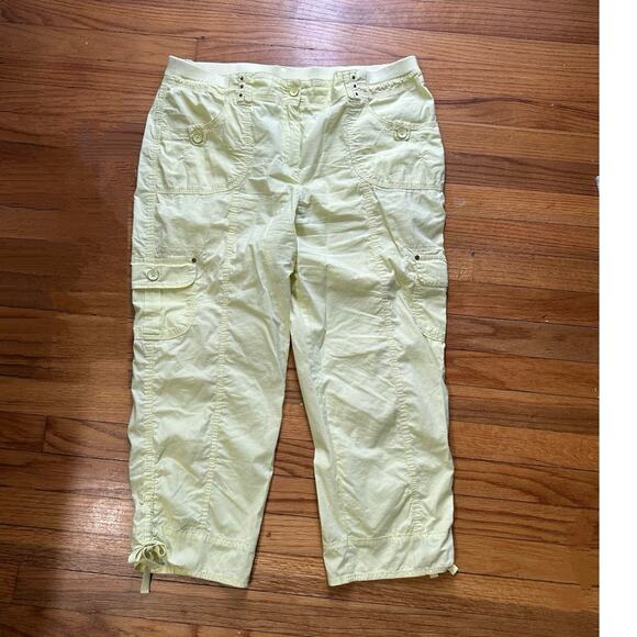 Chicos Womens Crop Pants Yellow Cargo Pockets High Rise - Picture 1 of 9